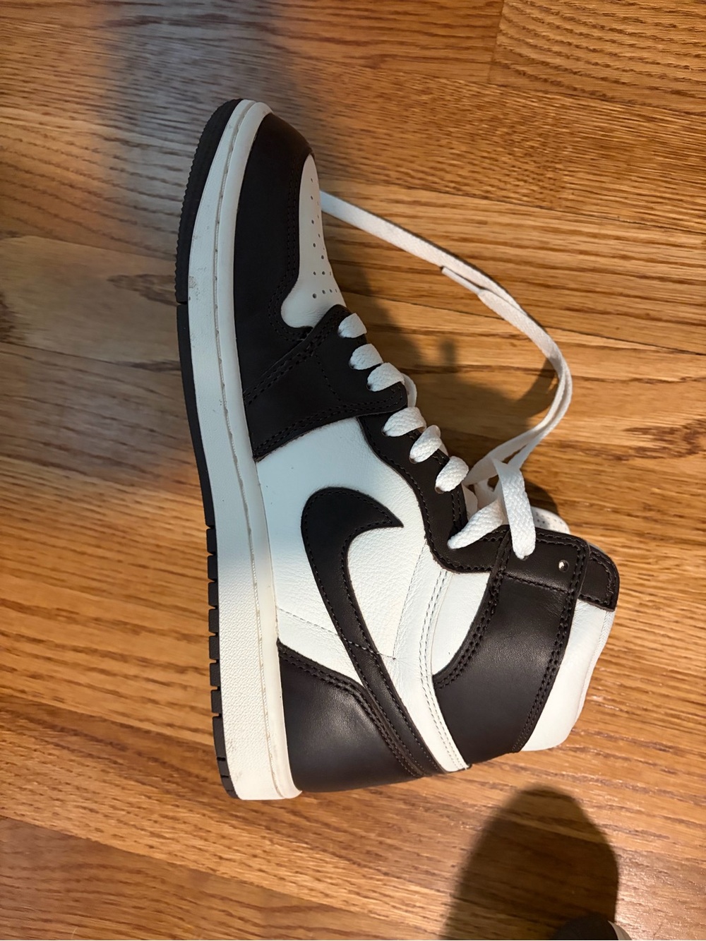 Nike Air Jordan 1 Retro Light Madder Root Women’s 9 - Picture 2 of 7